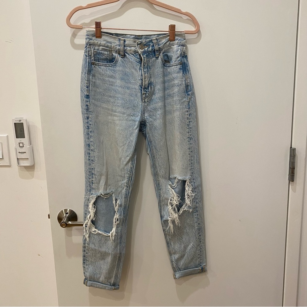 American Eagle Light Blue Denim Jeans